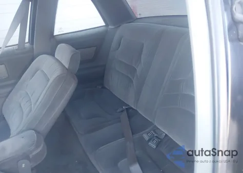 1988 Buick Regal Limited z USA, uszkodzony, nr VIN 2G4WD14W7J1404952